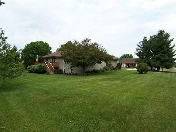 4th image of 11140 Winter Dr