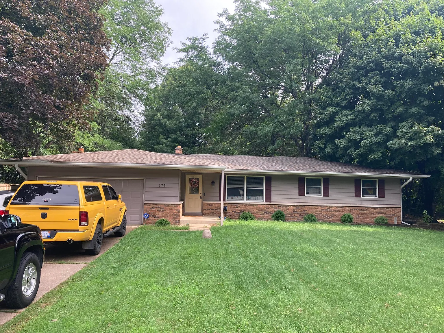 173 Kings Ln photo 1