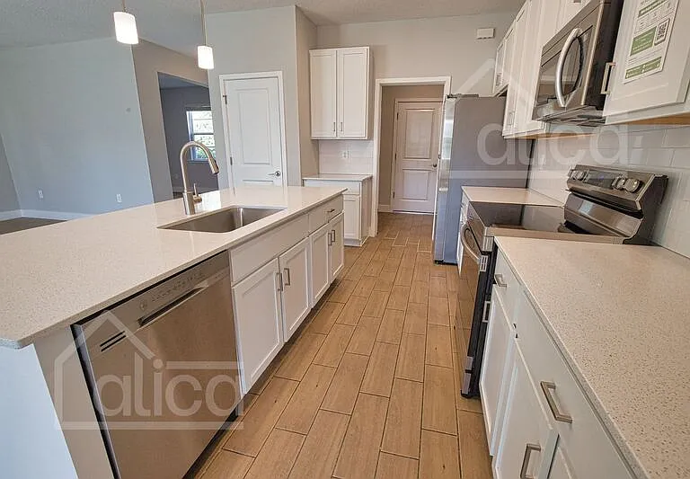 1610 Rada Ln — Photo 18