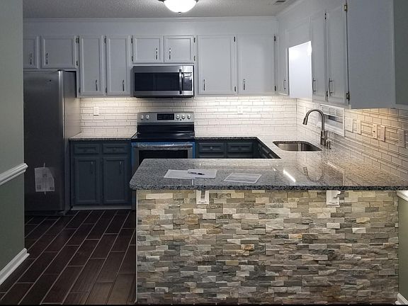 2nd image of 2385 I1 Vineyard Dr