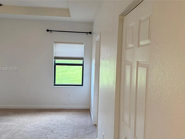 737 SE 37th Pl — Photo 23
