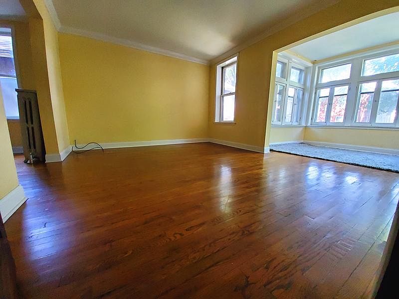 1st image of 4837 N Hamlin Ave