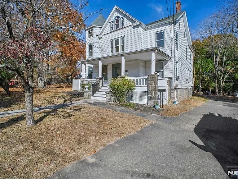 137 Closter Dock Rd #2 — Photo 8