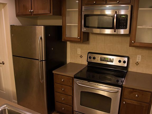 4th image of 300 N 130th St Unit 4203