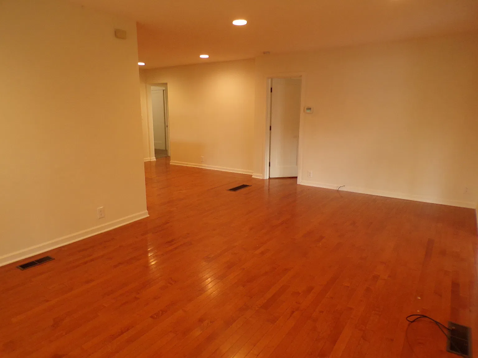 3 bed, 1780 sqft, $3,250 — Photo 3