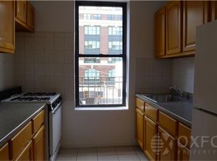 4118 29th St APT 3D, Long Island City, NY 11101