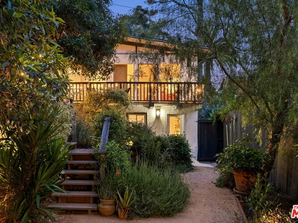 19983 Valley View Dr, Topanga, CA 90290