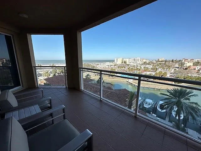 521 Mandalay Ave #704 — Photo 39