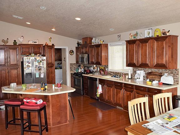 5th image of 4433 Solano Ave #70