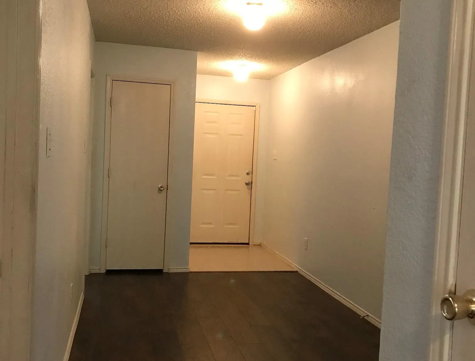 2701 Margaret Ln — Photo 2