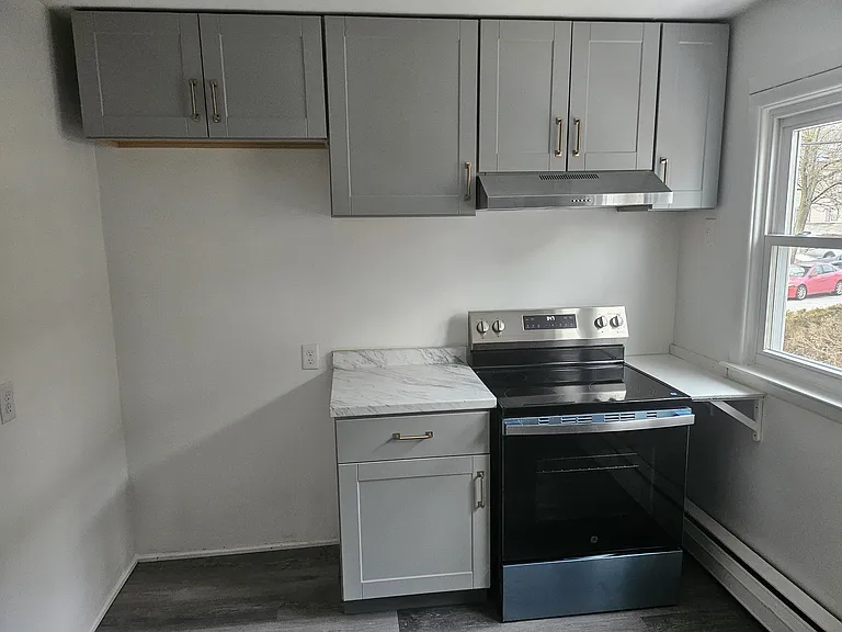 10 Gifford Ct #1 — Photo 8