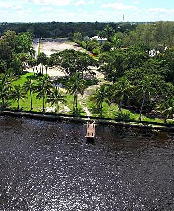4th image of 1212 Melaleuca Ln