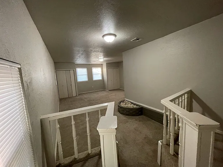 1807 Comanche St NW — Photo 23