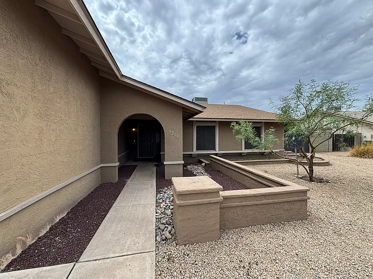 3201 W Paradise Ln — Photo 29