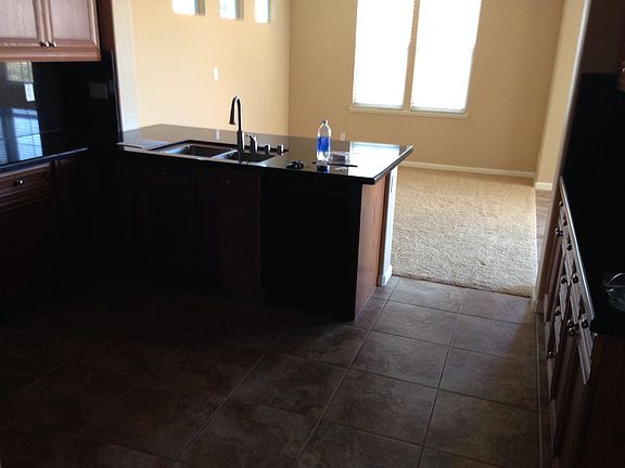 3rd image of 1595 Ballou Cir