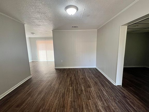2nd image of 2613 Rippee Rd