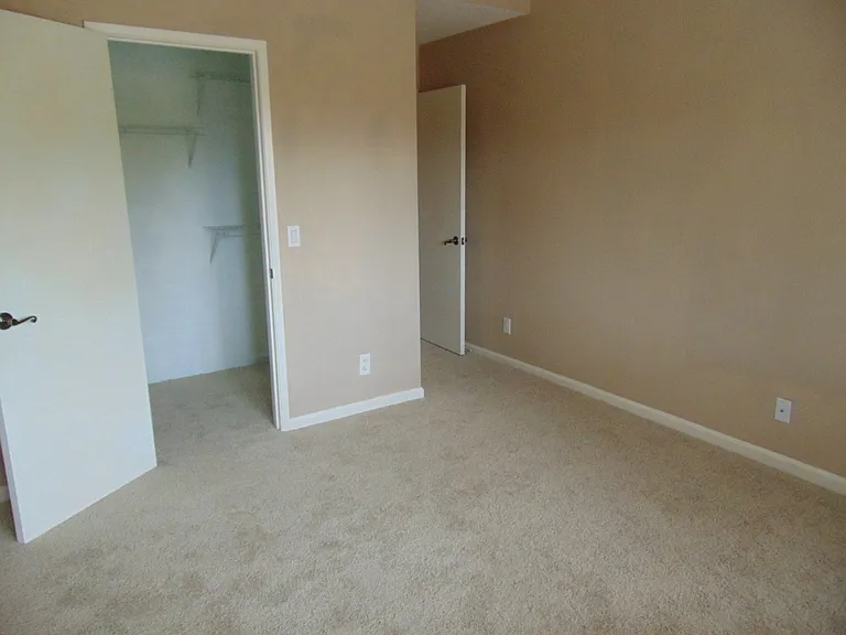 7016 Stagecoach Rd #G — Photo 8