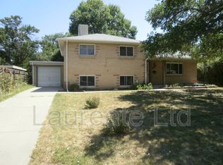 2332 Oakland St, Aurora, CO 80010
