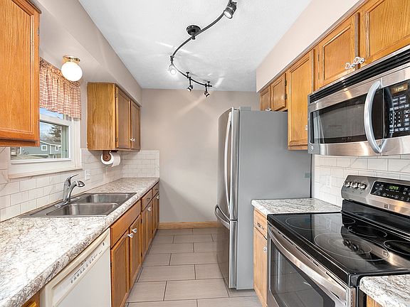 3rd image of 247 York View Pl NW