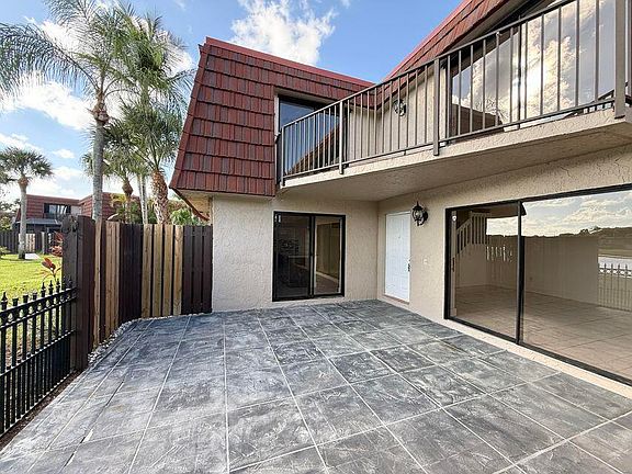 3rd image of 8365 Boca Rio Drive