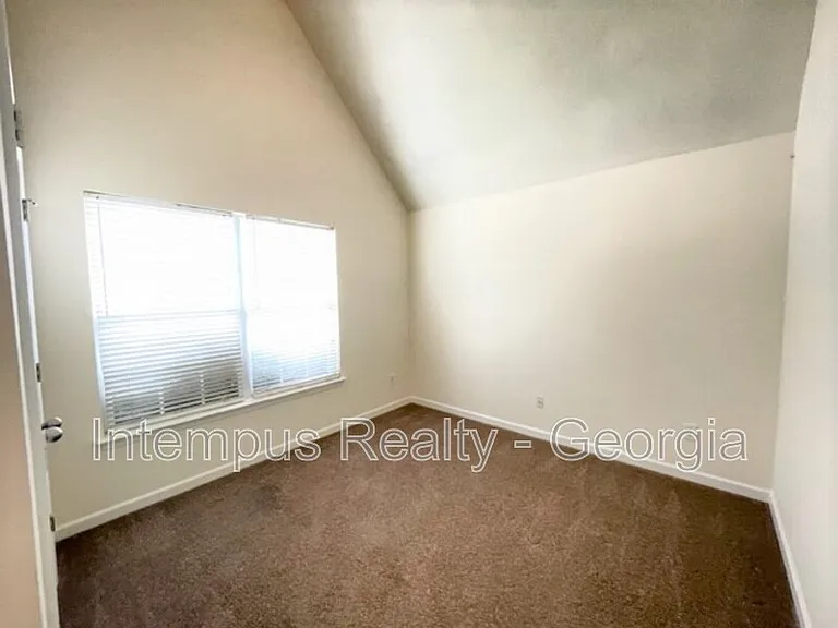 4389 Persian Ct — Photo 5