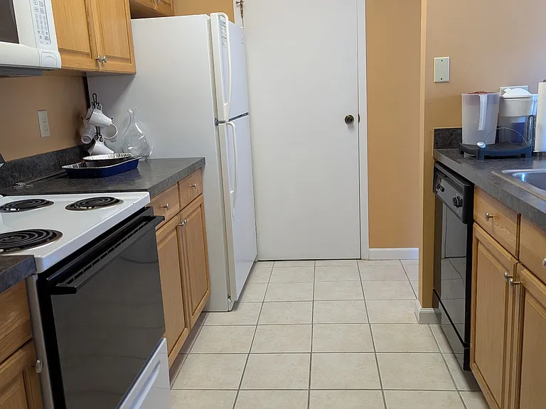 1635 Park Row Dr — Photo 5