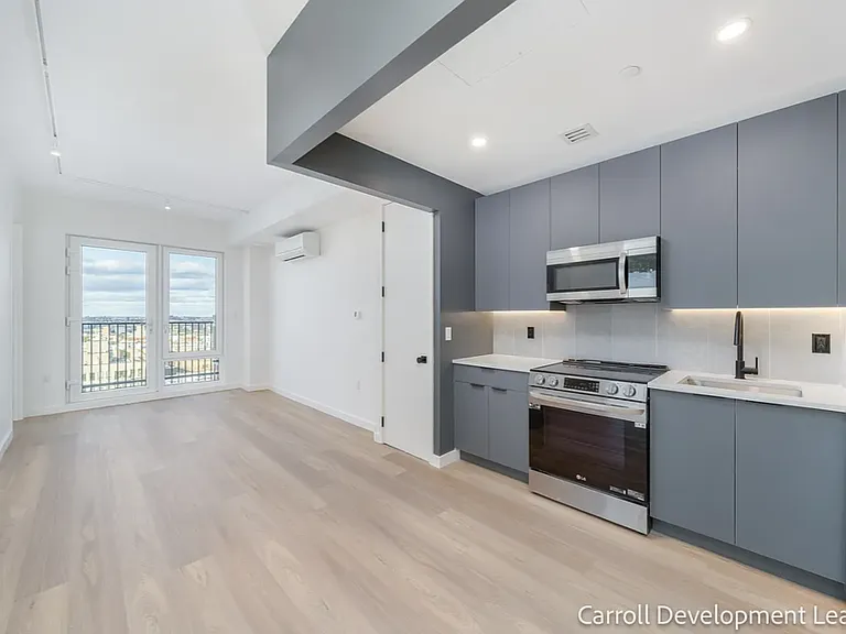 931 Carroll St #314 — Photo 6