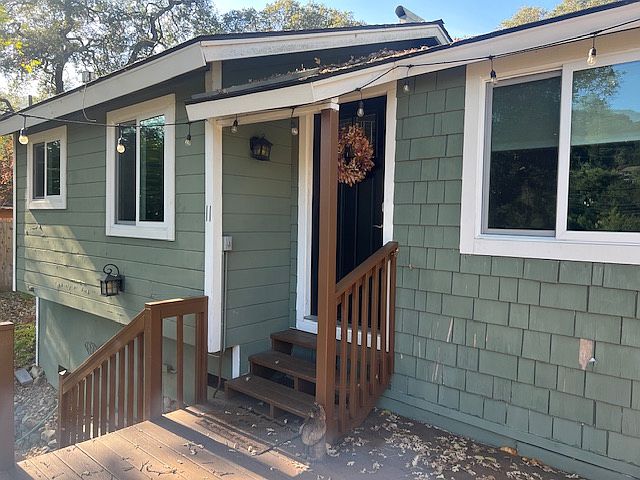 Front of cottage _ private hillside setting in downtown Los Gatos