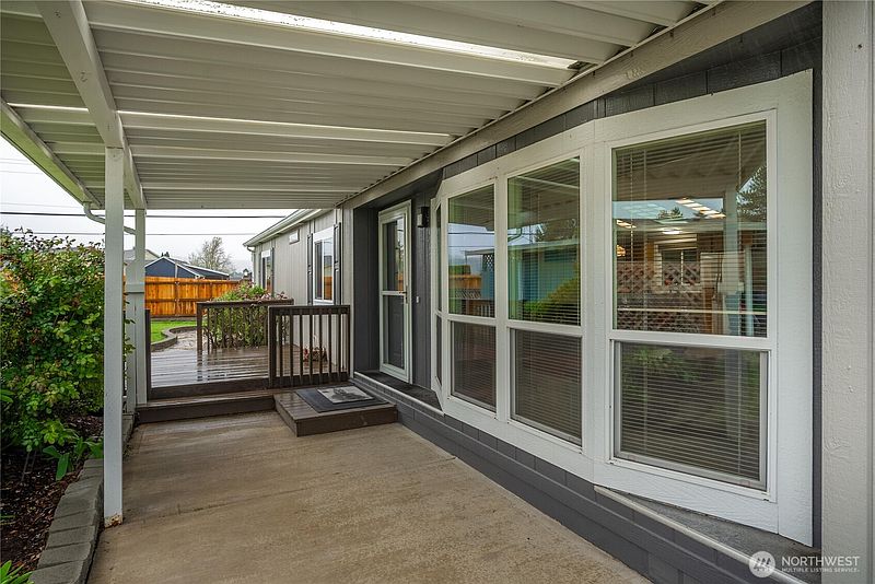 3rd image of 836 Harman Way S #62
