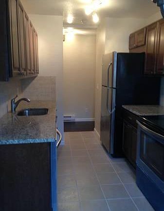 5th image of 35 Fairfield Ave