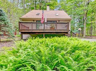 38 E Creek View Dr, Gouldsboro, PA 18424