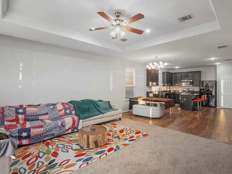 8101 Kurgan Trl — Photo 16