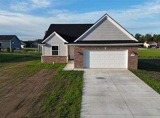 10206 Hunt Dr, Davison, MI 48423