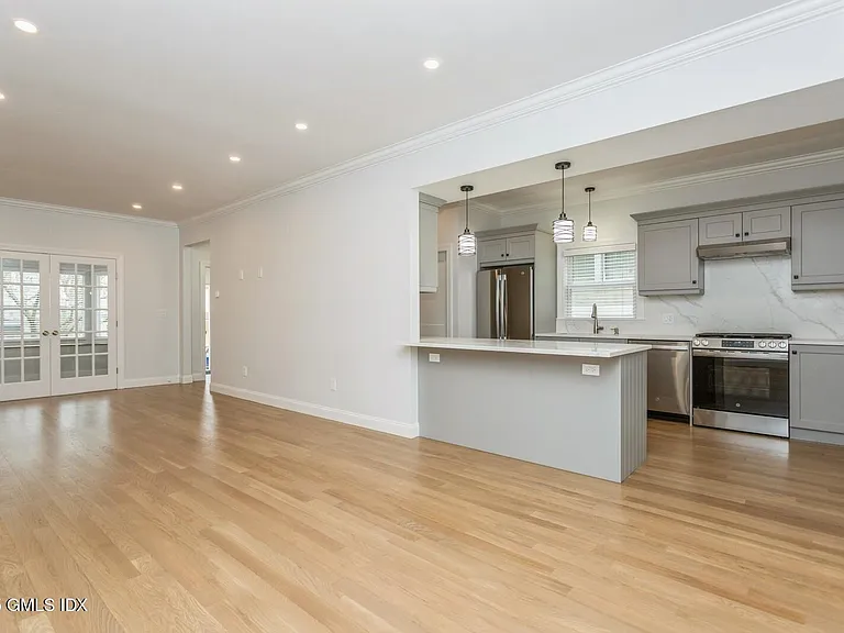 347 Delavan Ave #A — Photo 7