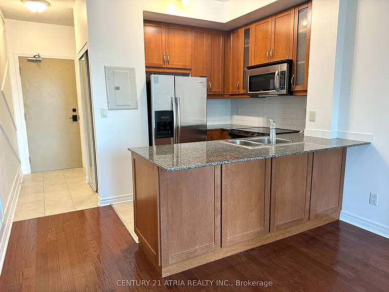 18 Holmes Ave #1006 — Photo 2