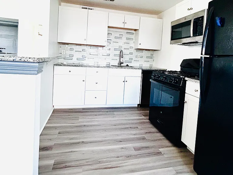 10931 Modena Dr #2 — Photo 8