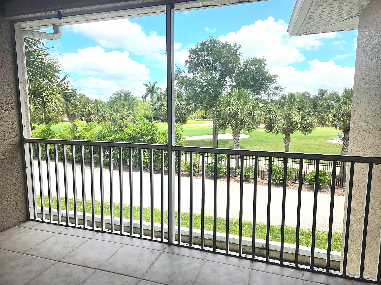 2 bed, 1295 sqft, $1,800 — Photo 1