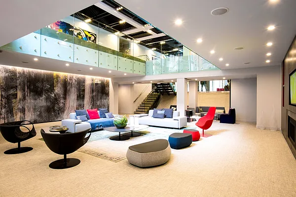 Rented by Stonehenge NYC LLC | media 17