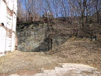 2nd image of 252 Wick St