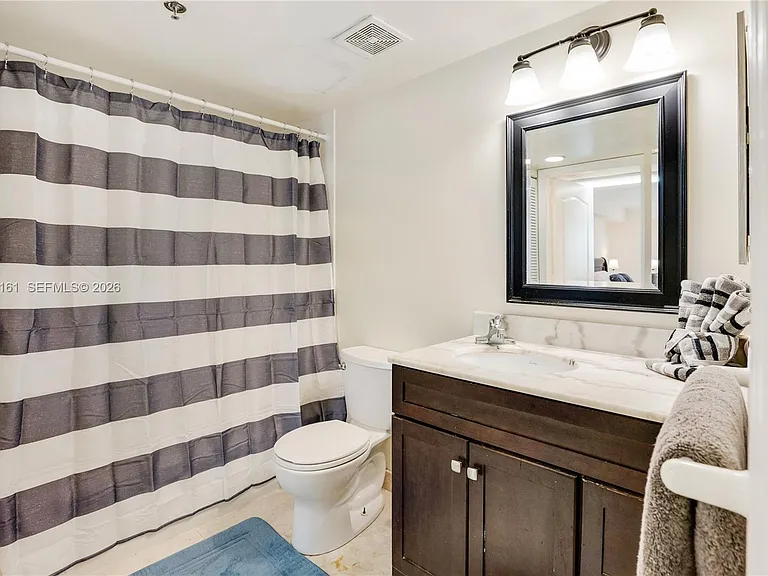 1200 Brickell Bay Dr #2806 — Photo 18