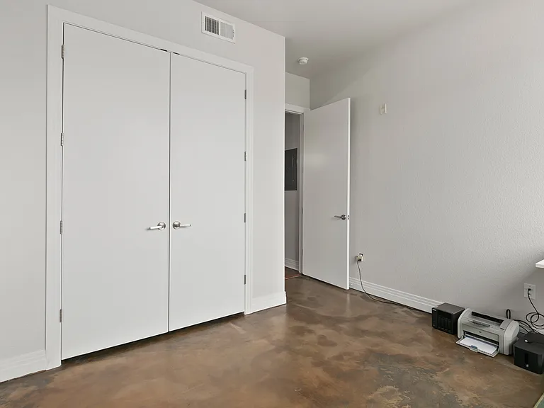2460 W 29th Ave #106 — Photo 2