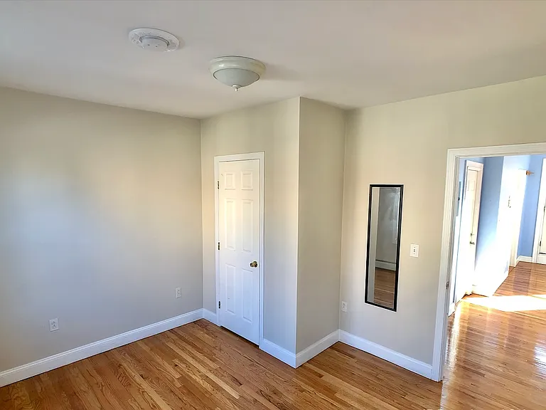 180 Heath St #2 — Photo 4