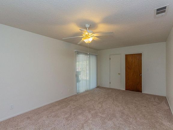 3rd image of 4833 N Bengston Ave