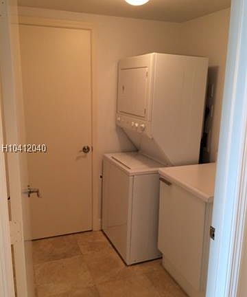 4th image of 14951 Royal Oaks Ln APT 1504