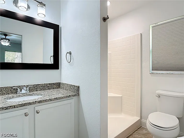 18522 Robinson Ave — Photo 19