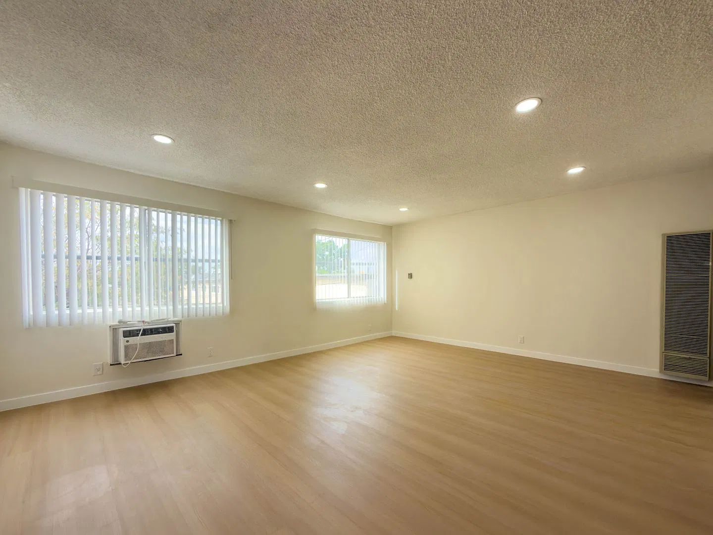 6553 Newlin Ave — Photo 4