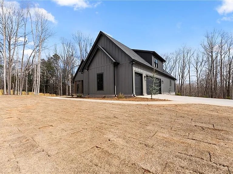 3255 Tanners Mill Rd — Photo 10