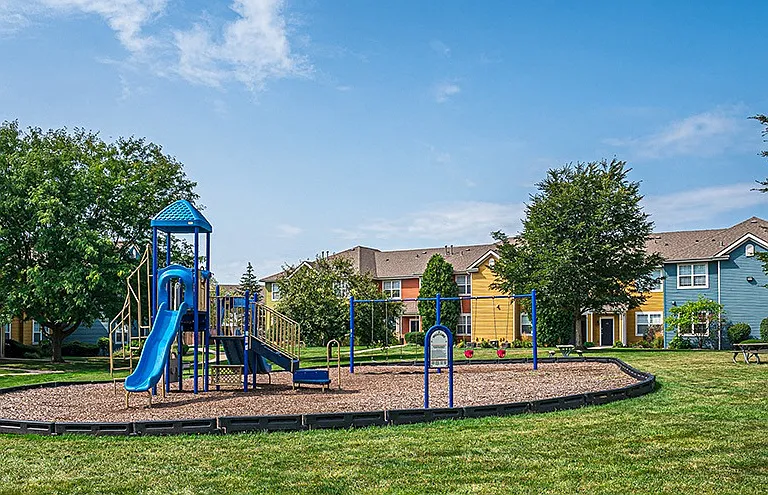 Glenmuir of Naperville Apartments — Photo 34