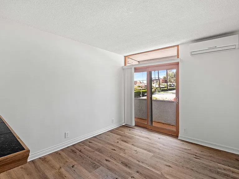 6871 Franklin Ave - Hollywood Cozmo — Photo 30