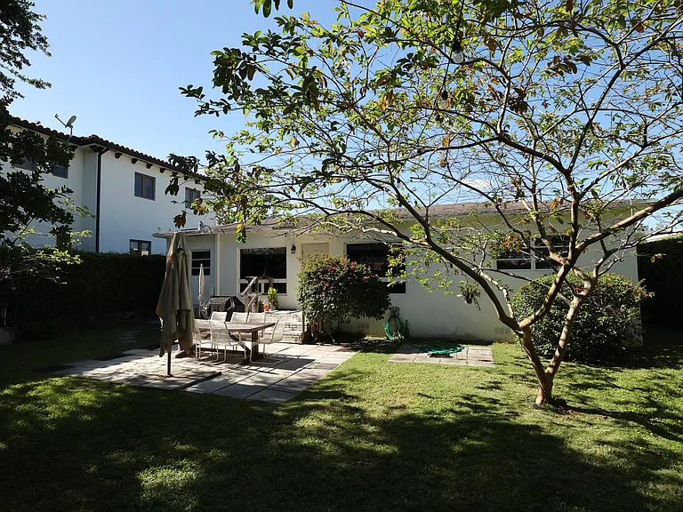 5758 SW 27th St — Photo 30